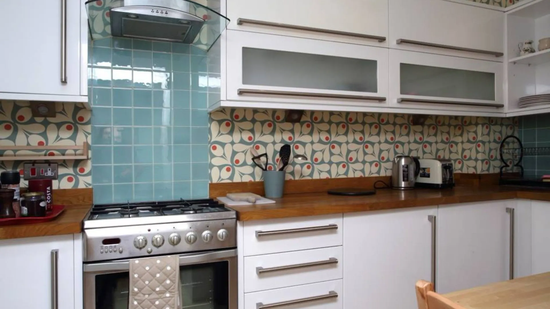 1 Bedroom Flat Near City Centre Accommodates 4 Edinburgh Apartman